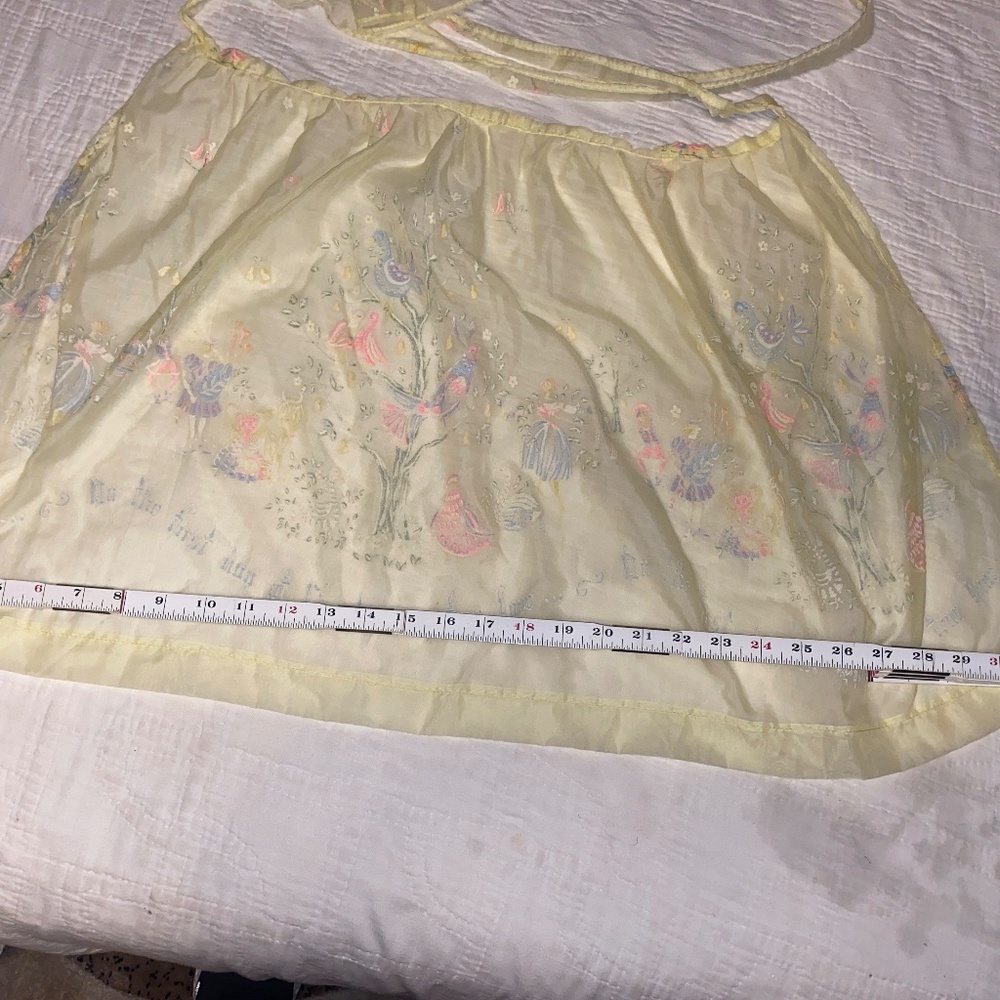 Two Adorable Aprons - Picture 6 of 7